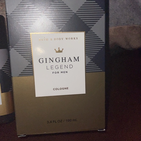 Victoria’s Secret Men’s Gingham Legend - Picture 2 of 4